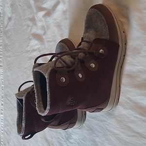 Sorel explorer boots